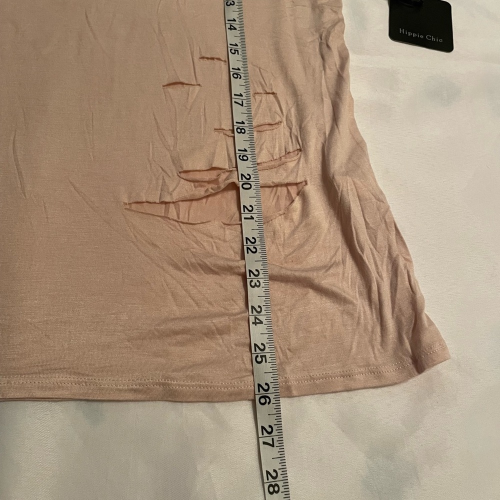 Hippie Chic Jrs. Pink/Champagne Distressed Women's V-Neck Tee, NWT, Size XL - Picture 10 of 11